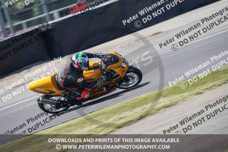 donington no limits trackday;donington park photographs;donington trackday photographs;no limits trackdays;peter wileman photography;trackday digital images;trackday photos
